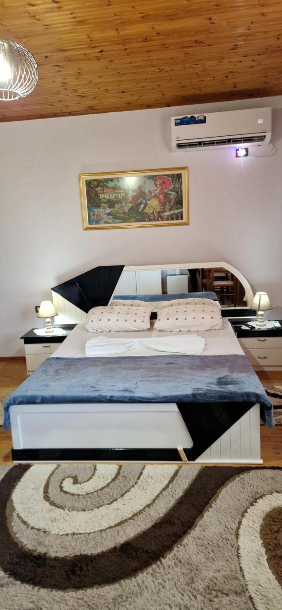 Shena Guest House Gjirokastër 外观 照片