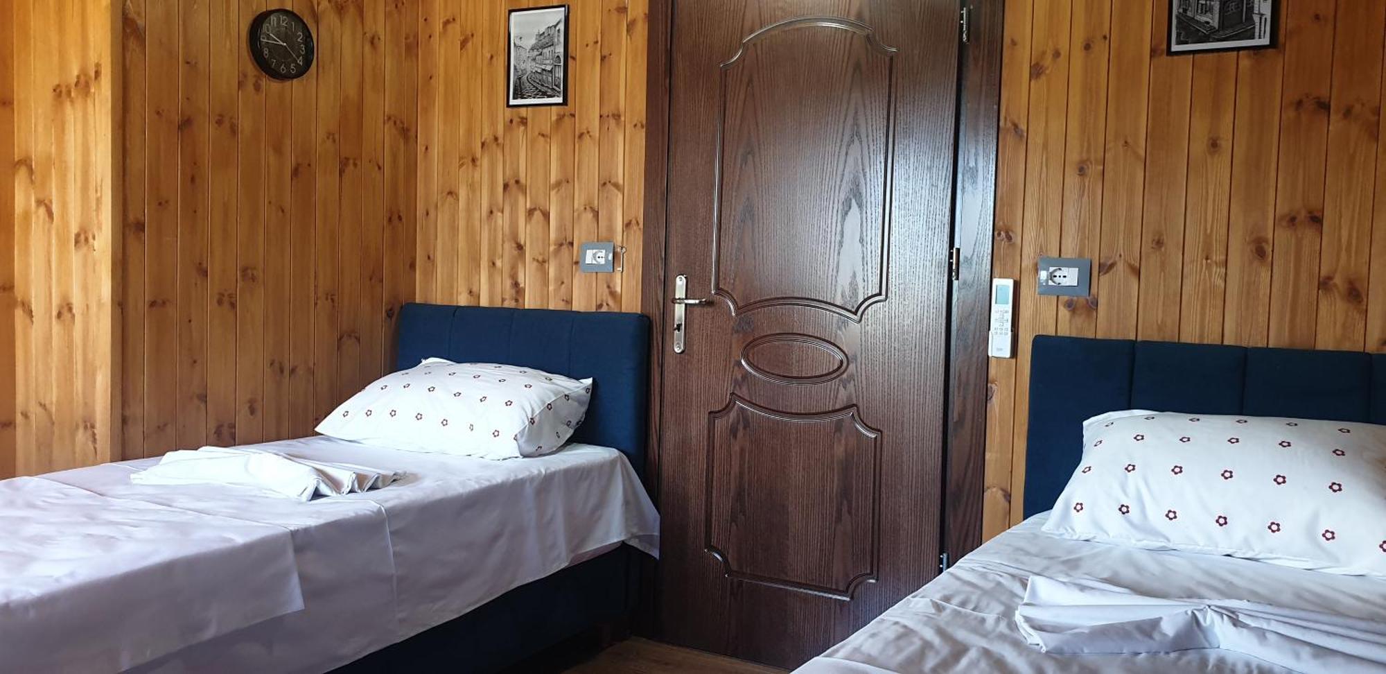 Shena Guest House Gjirokastër 外观 照片