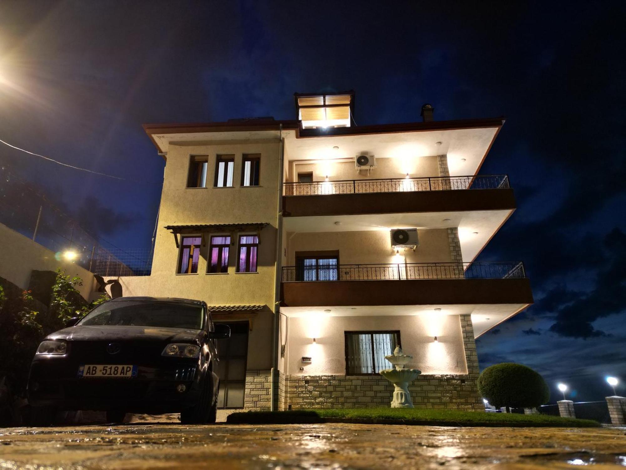 Shena Guest House Gjirokastër 外观 照片