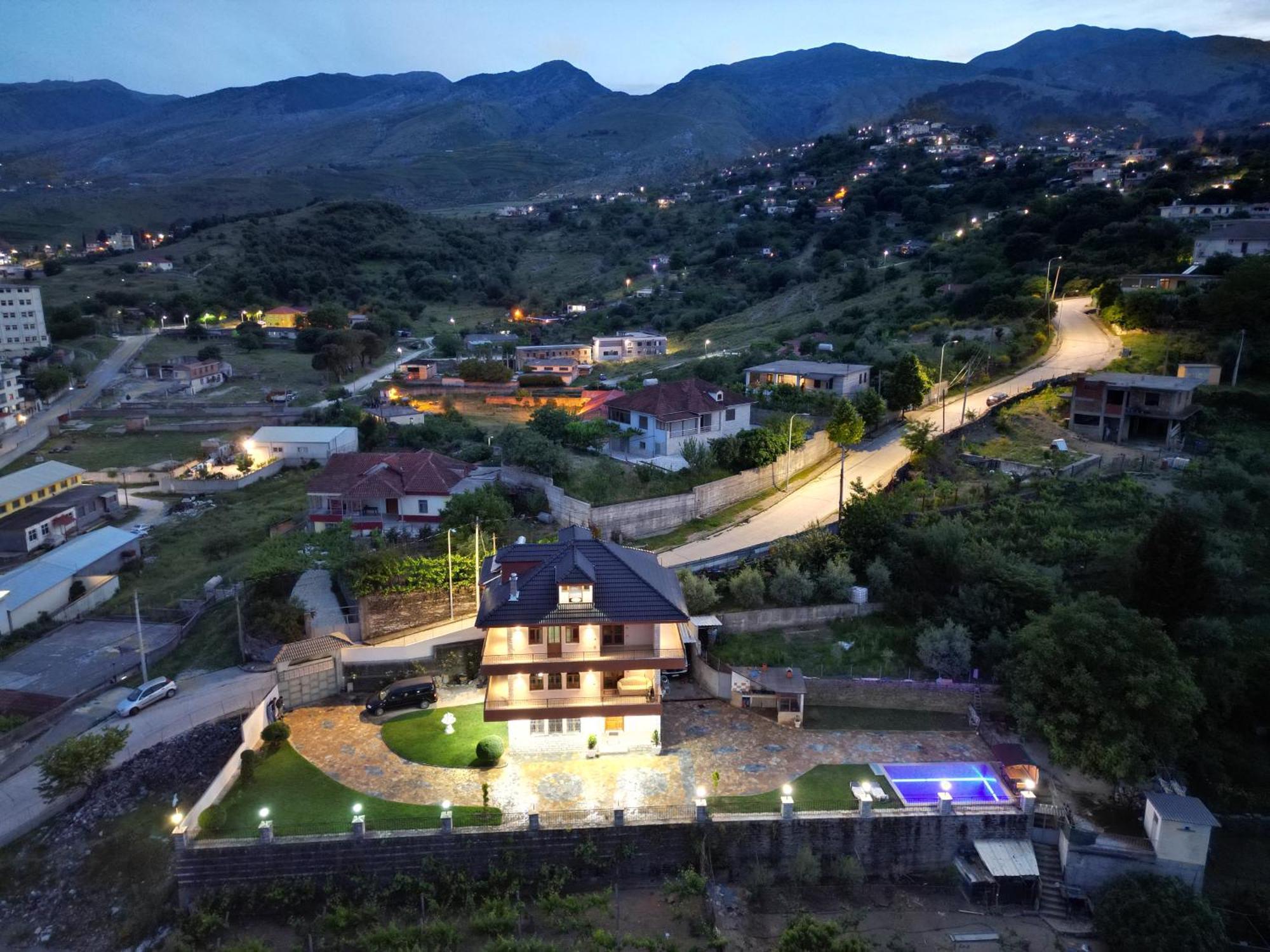 Shena Guest House Gjirokastër 外观 照片
